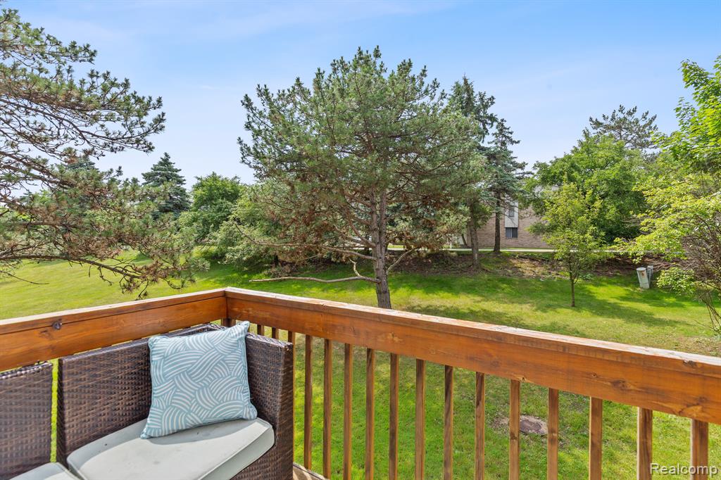 5305 Wright Way S, West Bloomfield, MI — Photo 35