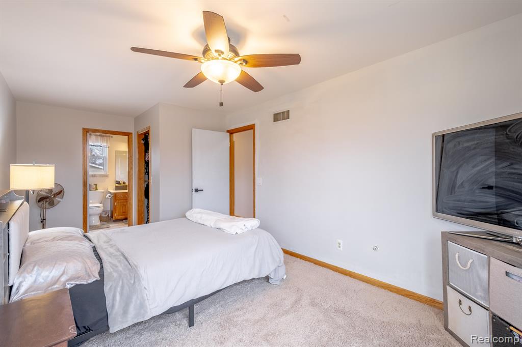 5403 OLE BANNER Trail, Grand Blanc, MI 48439 — Photo 9