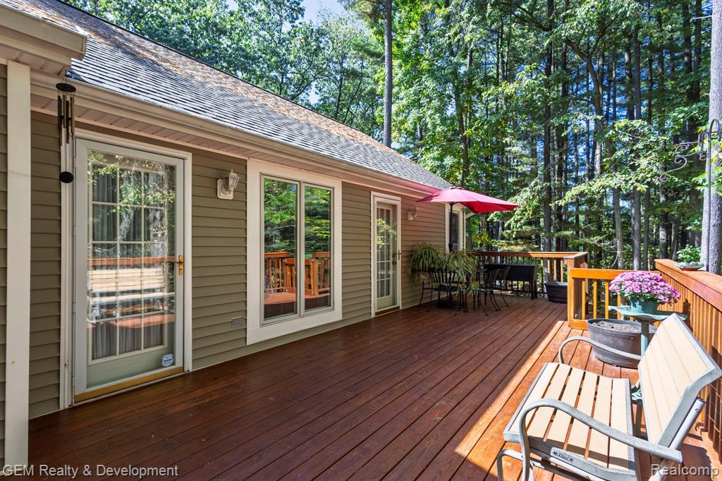925 Sarah Road, Pinckney, MI 48169 — Photo 36