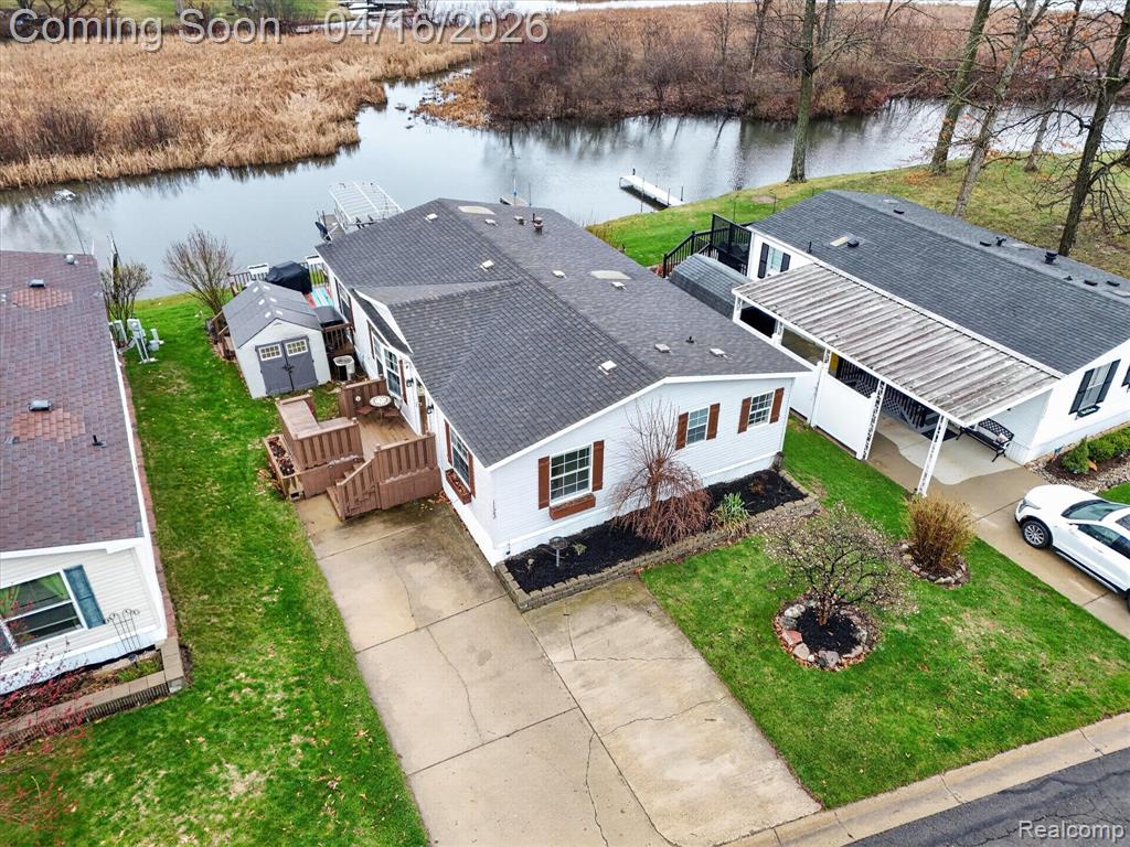 11542 Clearwater Dr, Fenton, MI 48430 — Photo 43