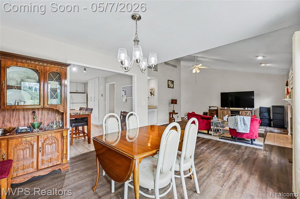 936 Wildbrook Lane, Lake Orion, MI 48362 — Photo 16