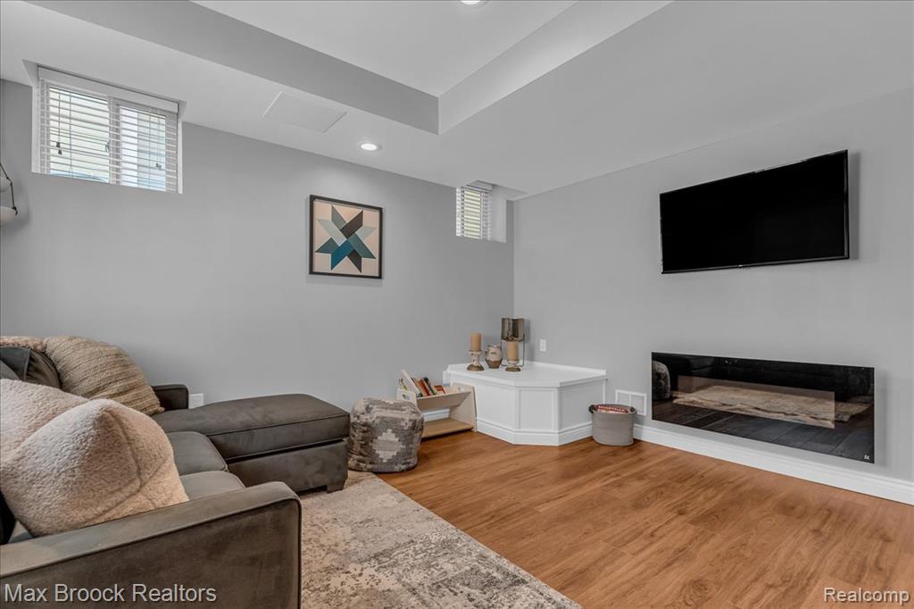 706 Chambers Street, Royal Oak, MI 48067 — Photo 36