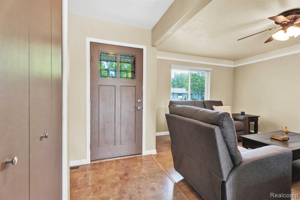 43819 Fredericksburg Street, Canton, MI 48188 — Photo 5
