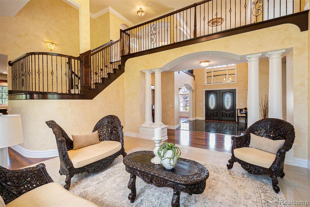 8294 WARWICK GROVES, Grand Blanc, MI 48439 — Photo 7