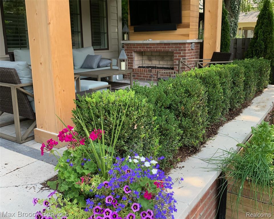 864 Chestnut Street, Birmingham, MI 48009 — Photo 31