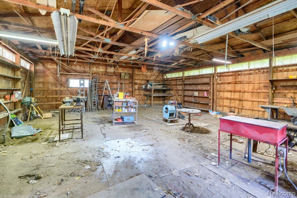 4425 West Street, Leonard, MI 48367 — Photo 19