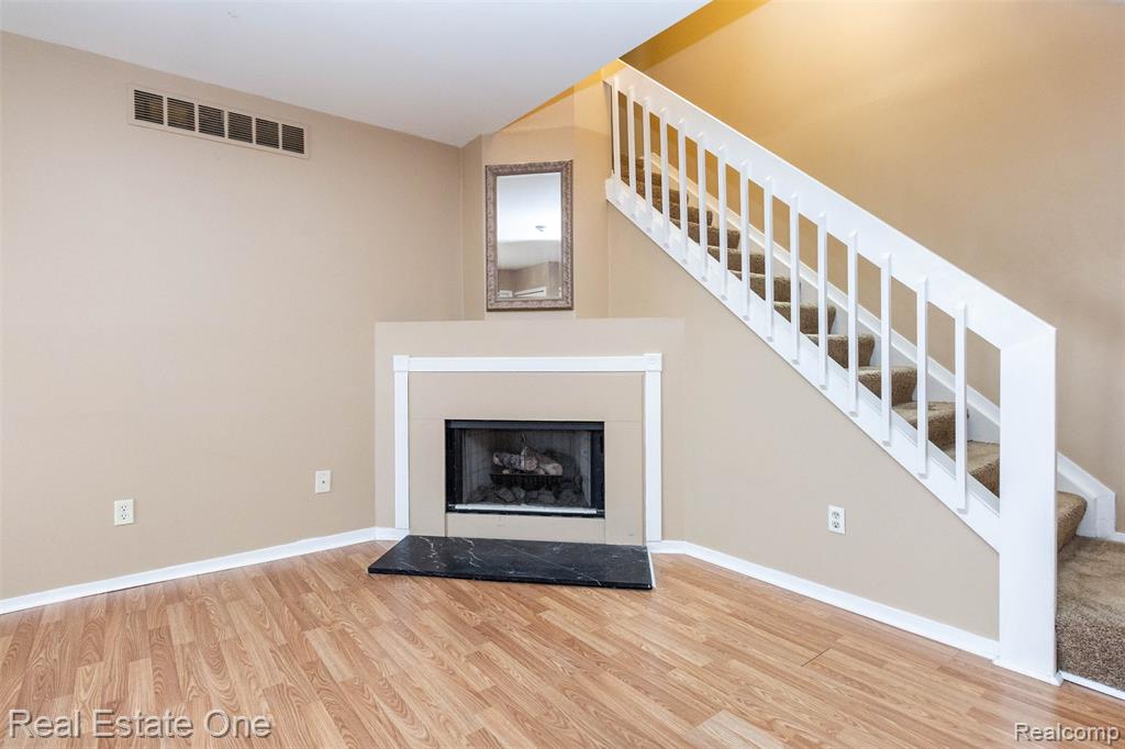 1891 Vine Way Drive, 33, Canton, MI 48188 — Photo 12