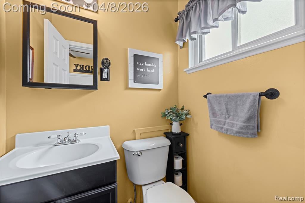 4685 Universal Street, Dearborn Heights, MI 48125 — Photo 25