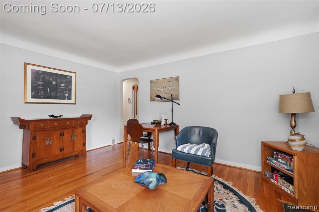 27704 California Drive NW, Lathrup Village, MI 48076 — Photo 6