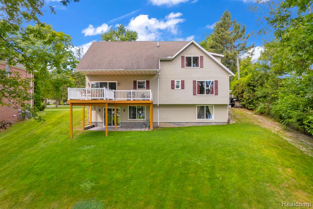 2610 Strawberry Lane, Port Huron, MI 48060 — Photo 65