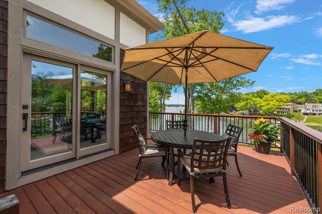 1739 Ridge Road, White Lake, MI 48383 — Photo 53