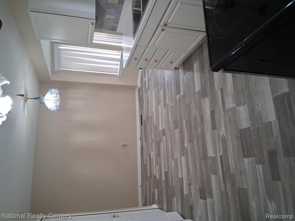 8373 Jefferson Court, Warren, MI 48093 — Photo 31