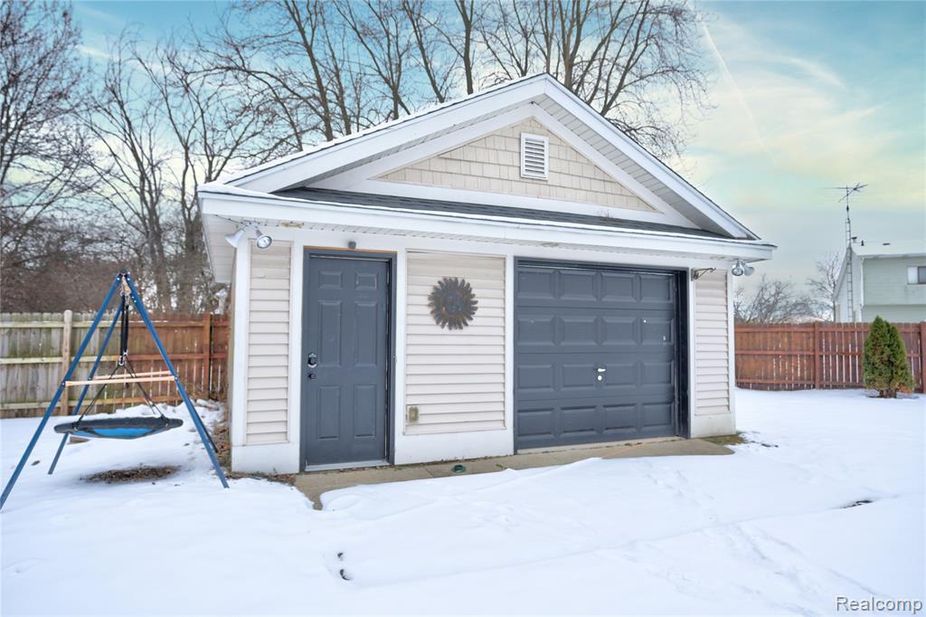 8203 Boulder Drive, Davison, MI 48423 — Photo 28