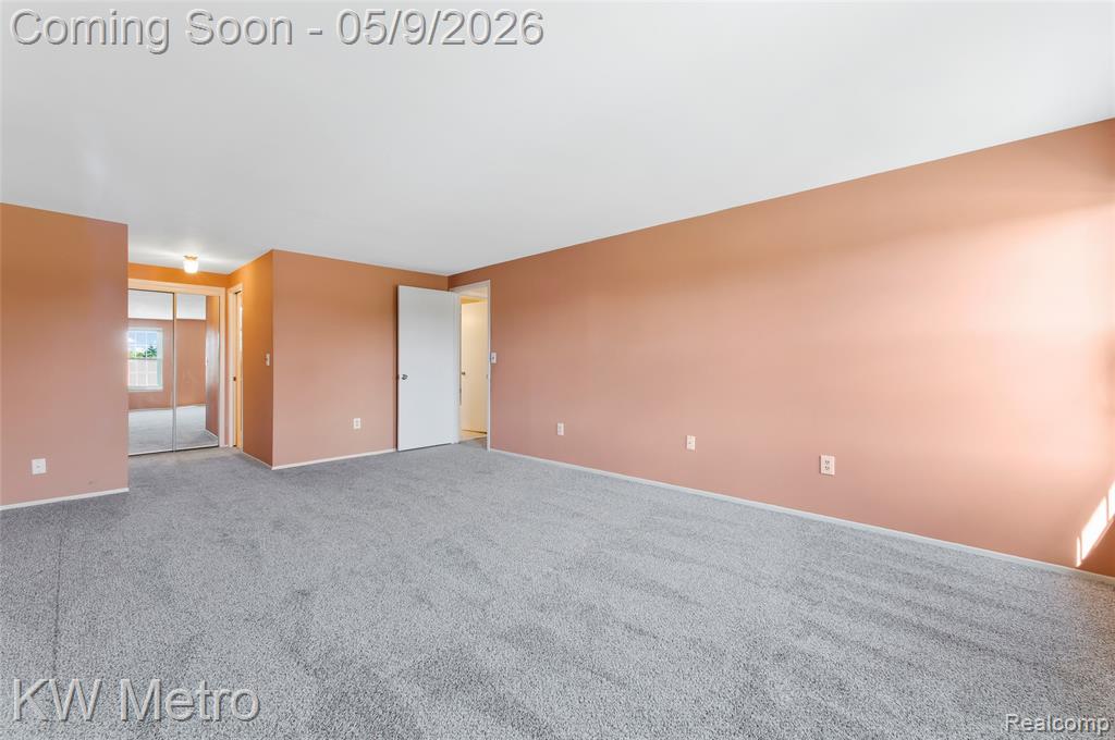 477 Coldiron Drive, Rochester Hills, MI 48307 — Photo 30