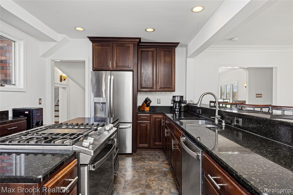 75 Hillsdale Road, Bloomfield Hills, MI 48302 — Photo 25