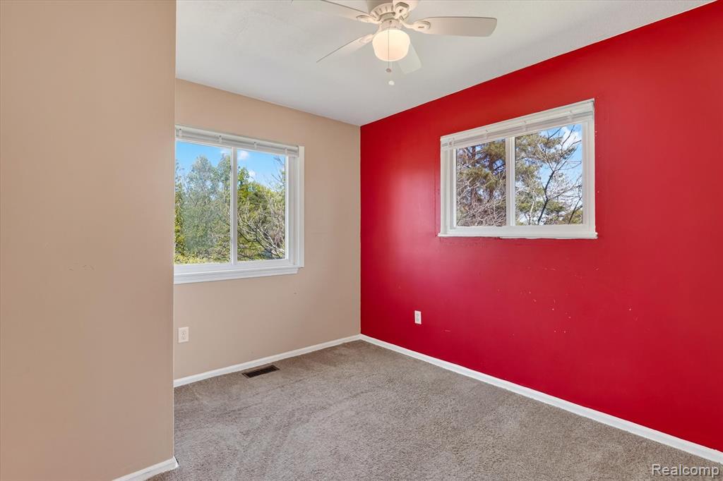 4450 N Vassar Road, Flint, MI 48506 — Photo 17