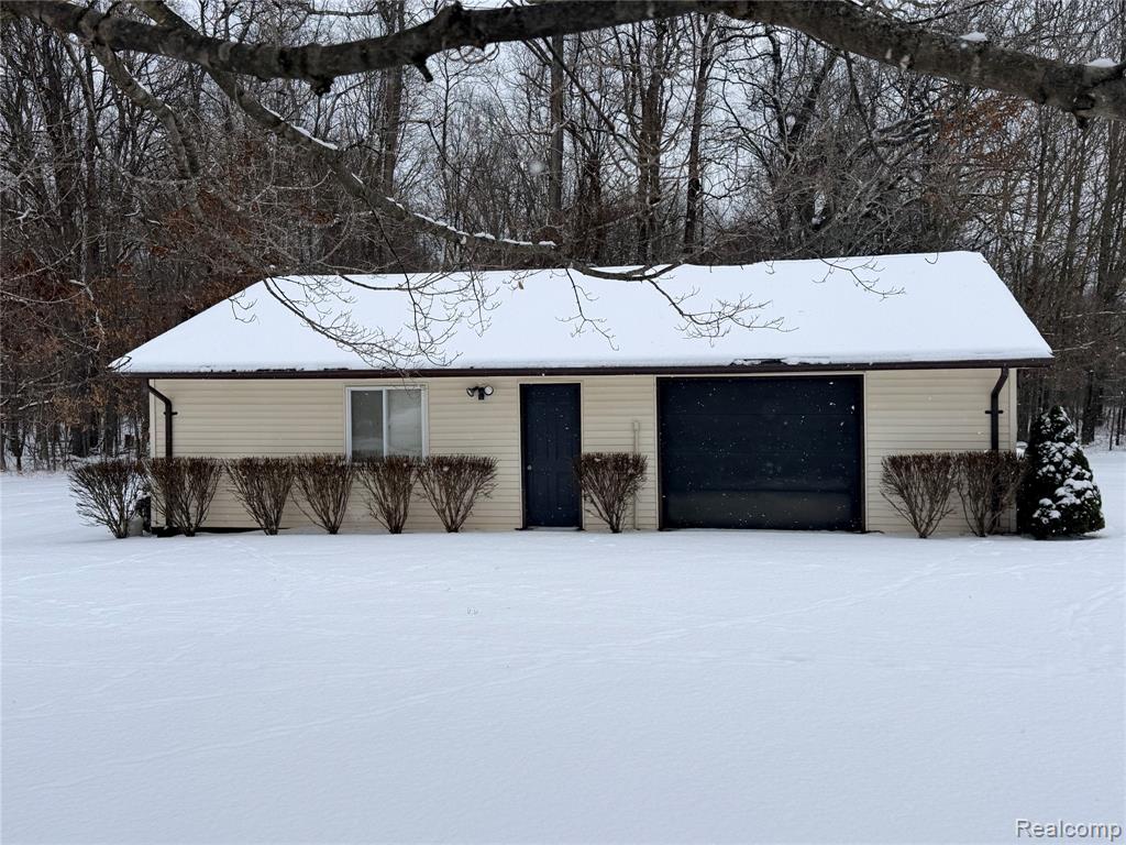 5376 Owosso Road, Fowlerville, MI 48836 — Photo 4