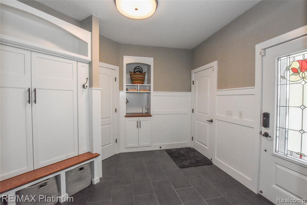 841 HURLEY Drive, Howell, MI 48843 — Photo 38