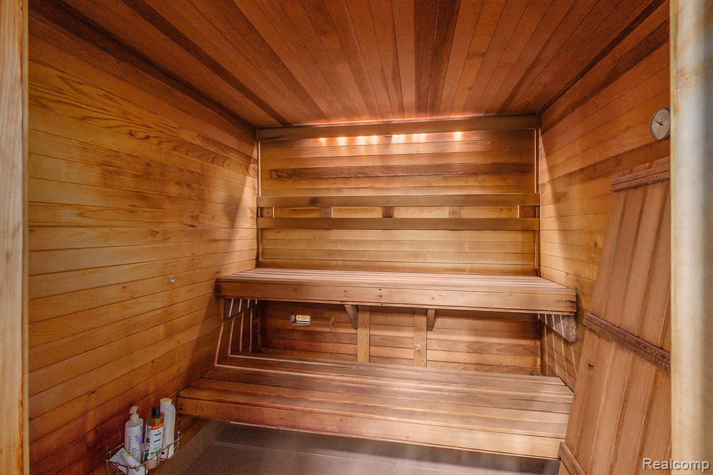 8472 Maltby Road, Brighton, MI 48116 — Photo 22