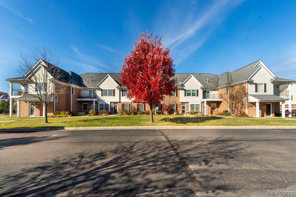 3446 Kneeland Circle, 28, Howell, MI 48843 — Photo 4