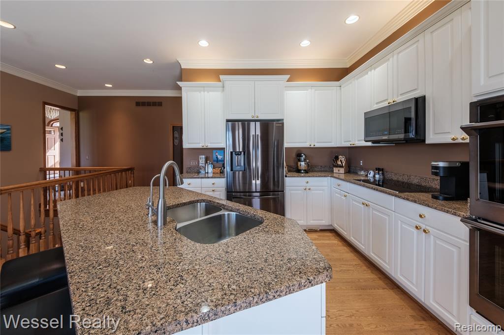 9805 Cranbrook Court, Romeo, MI 48065 — Photo 9