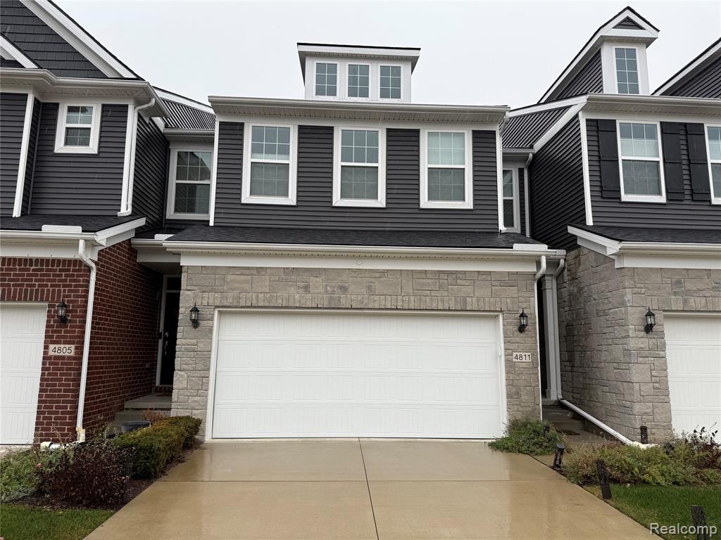 4811 Broomfield Way, Lake Orion, MI