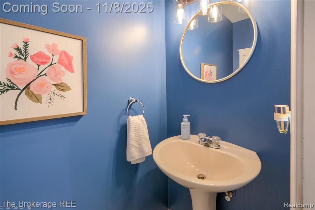4203 Crystal Cove Court, Linden, MI 48451 — Photo 32