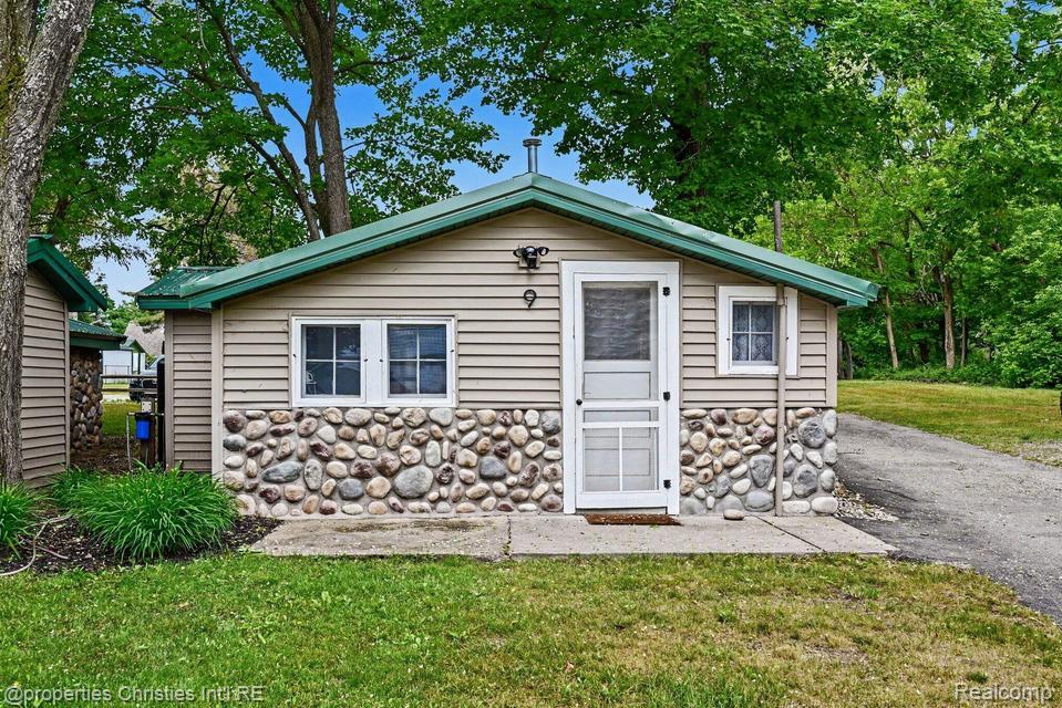 5124 Beechwood Avenue, 9, Gaylord, MI 49735