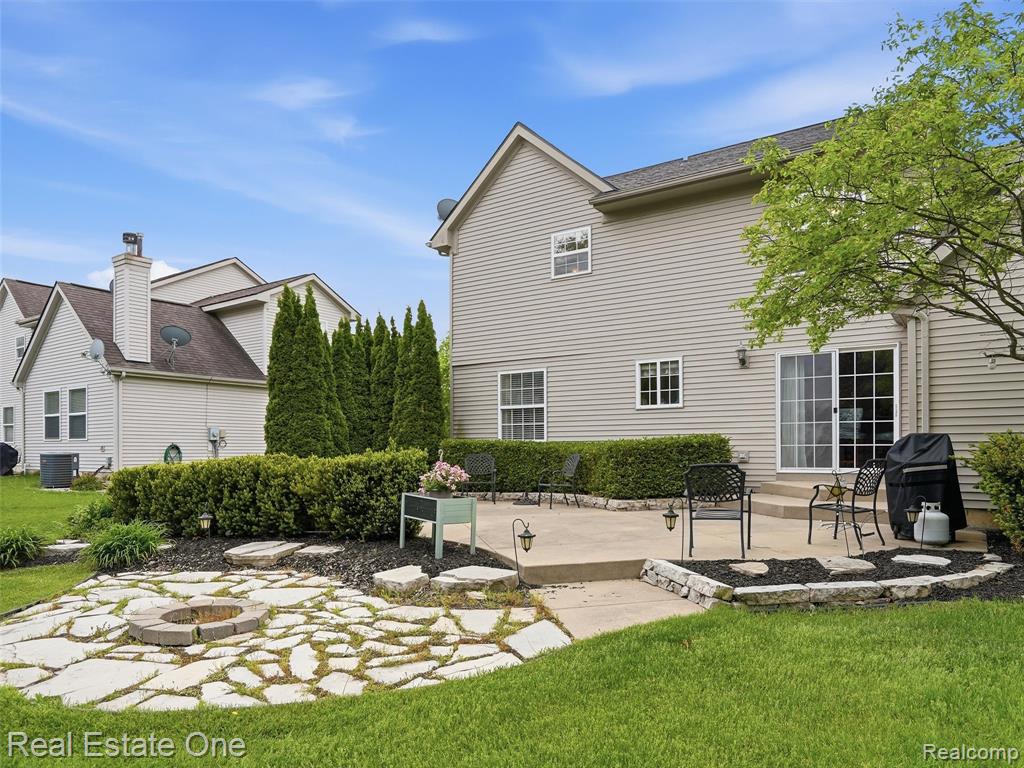 1786 Four Seasons Drive, Howell, MI 48843 — Photo 45