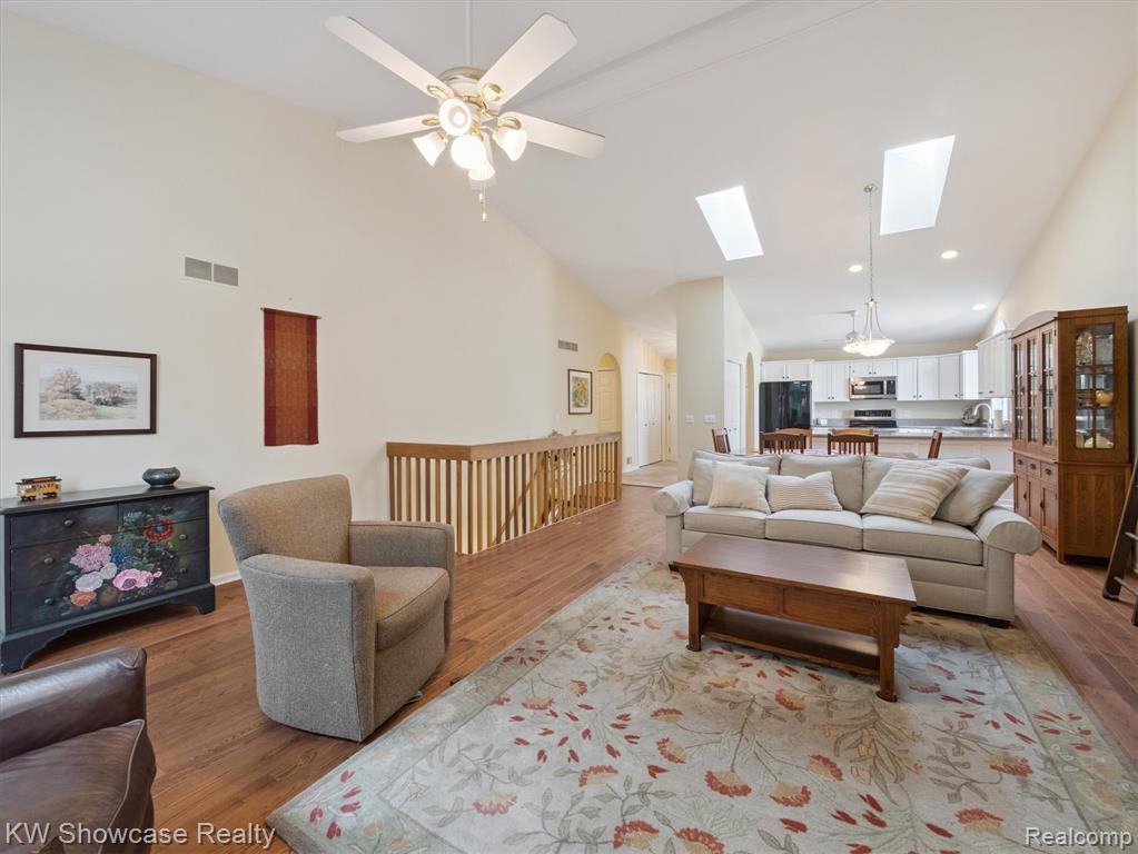 2933 E Telluride, Brighton, MI 48114 — Photo 7