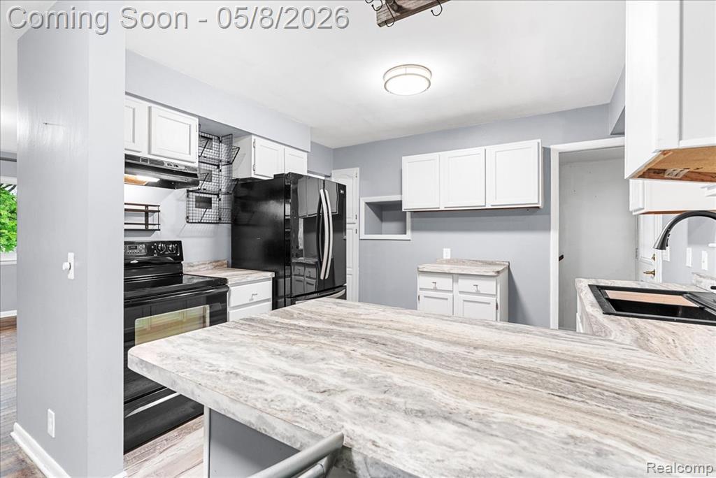 2413 Kuerbitz Drive, Lansing, MI 48906 — Photo 16