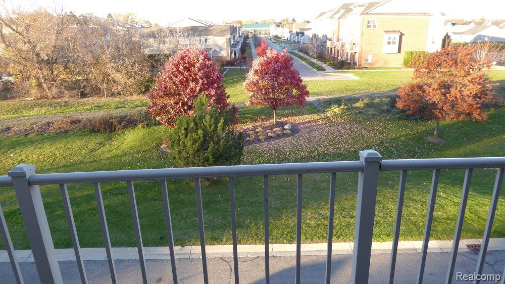 3262 Johanna Ware W, Wixom, MI 48393 — Photo 7