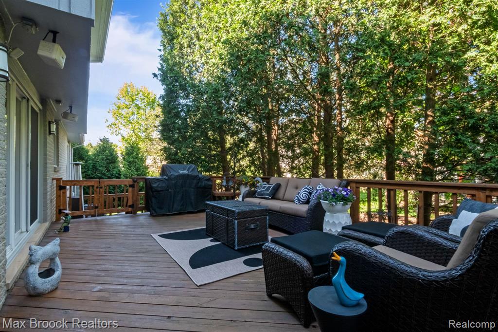 6566 Bristol Drive, West Bloomfield, MI — Photo 39