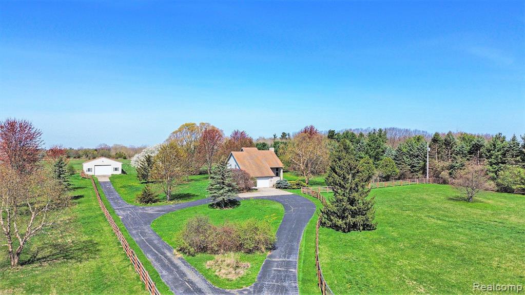 4336 S IRISH Road, Davison, MI 48423 — Photo 2