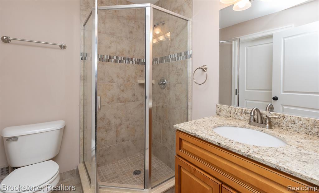 897 MOLDOVIA Drive, White Lake, MI — Photo 31
