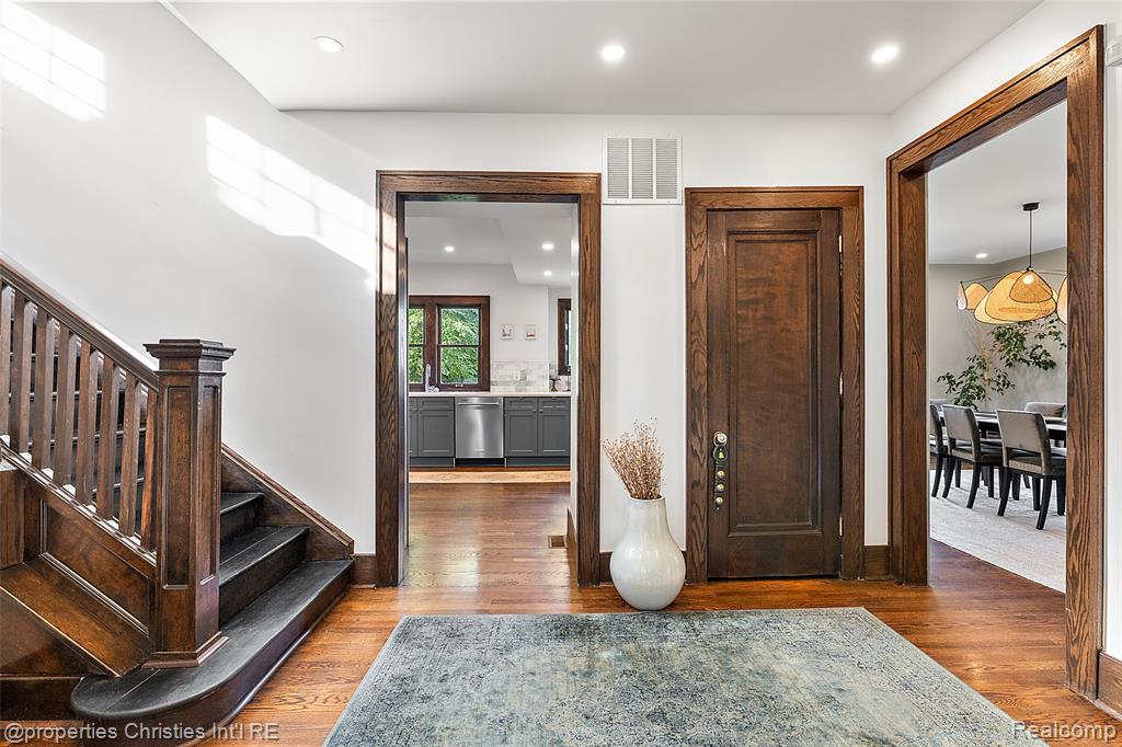 2915 Seminole Street, Detroit, MI 48214 — Photo 11