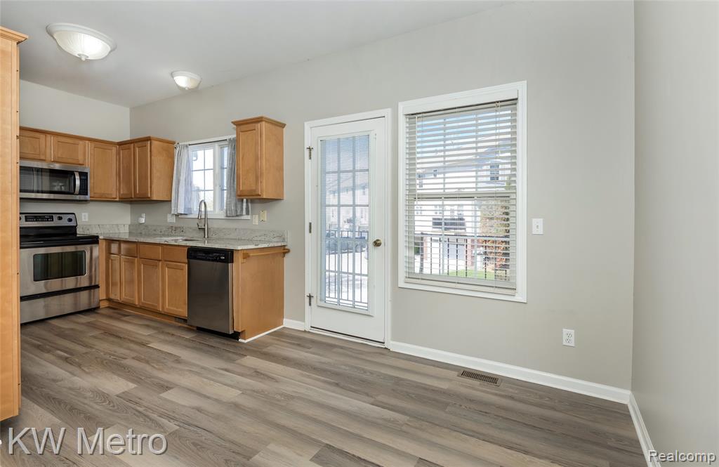 788 EAGLE Drive, Fenton, MI 48430 — Photo 9