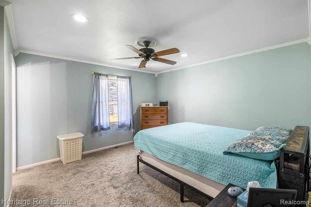 4864 Holmes Road, Goodrich Vlg, MI — Photo 12