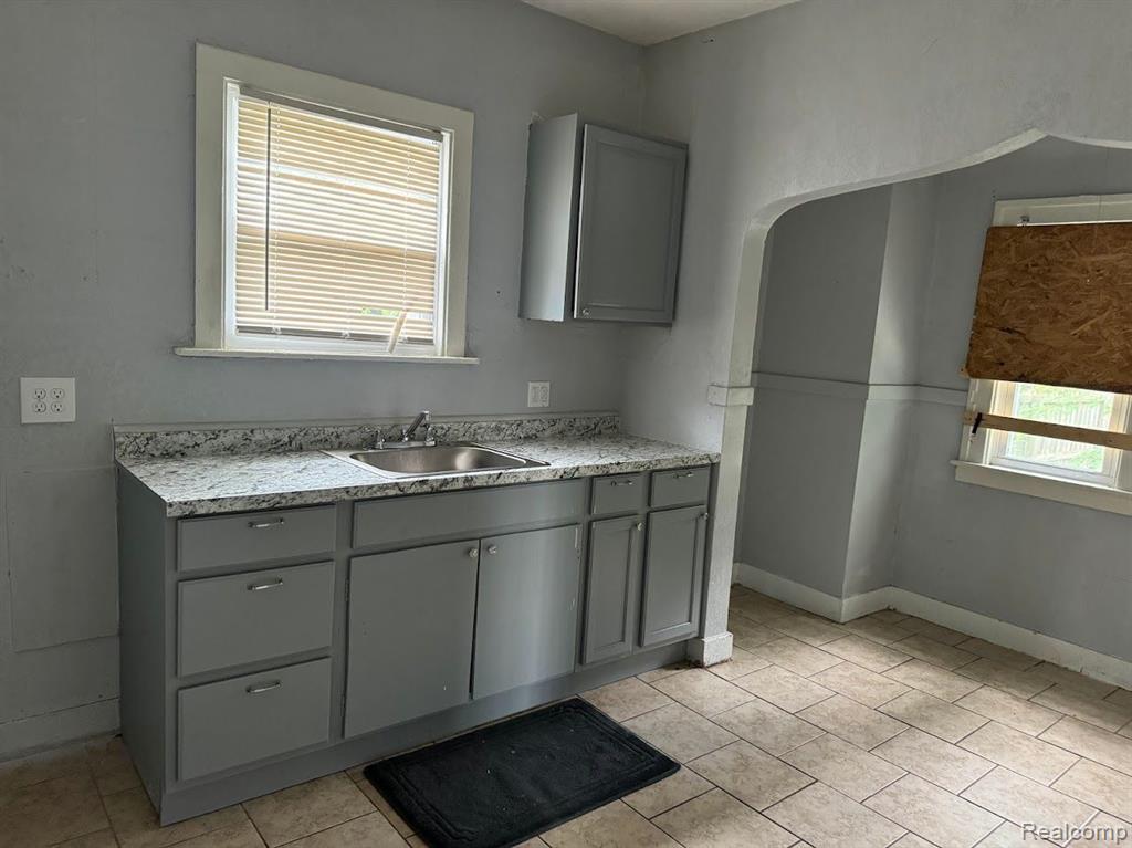 9330 STEEL Street, Detroit, MI 48228 — Photo 9