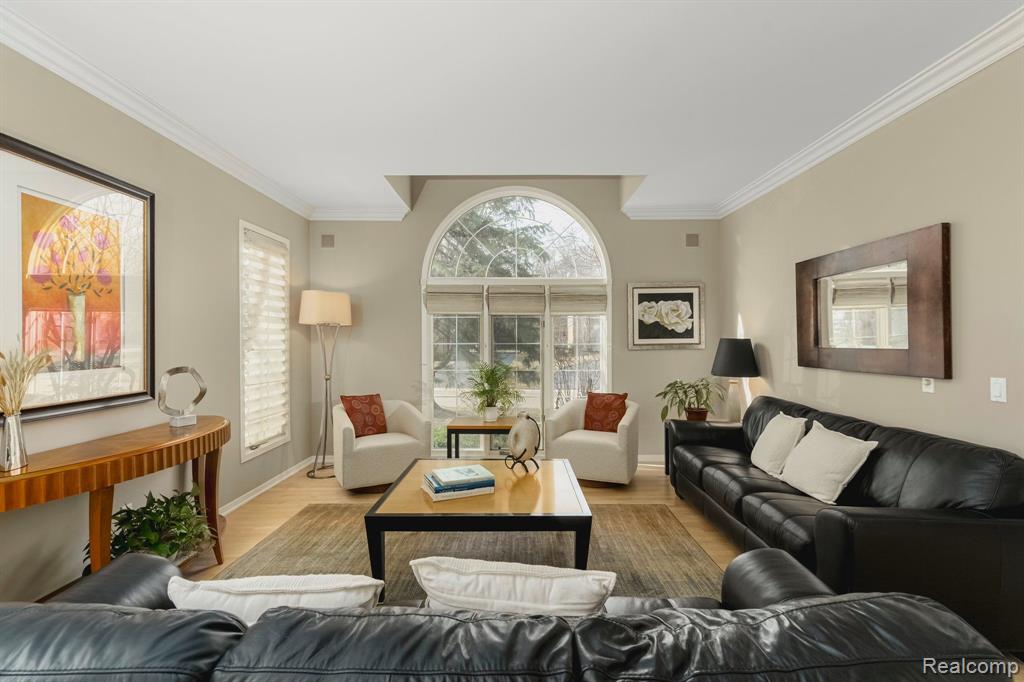 6264 WILDWOOD Lane, West Bloomfield, MI 48324 — Photo 10