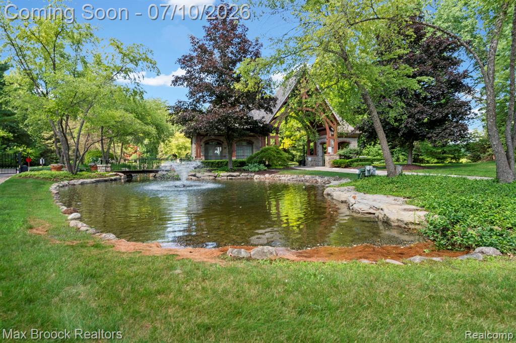 10464 Stoney Point Drive, South Lyon, MI 48178 — Photo 64