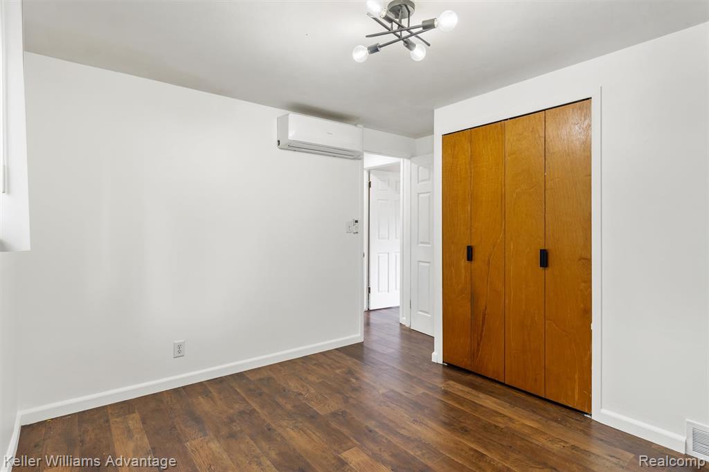 4061 Middlebury Drive, Troy, MI 48085 — Photo 27