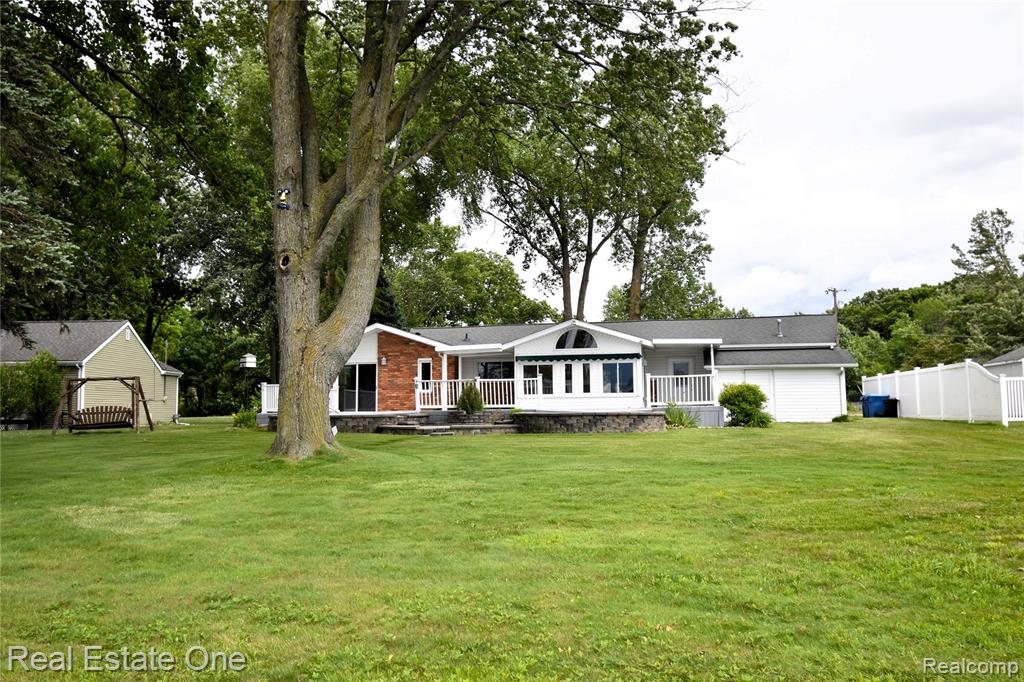 11422 Skyline Drive, Fenton, MI 48430 — Photo 35