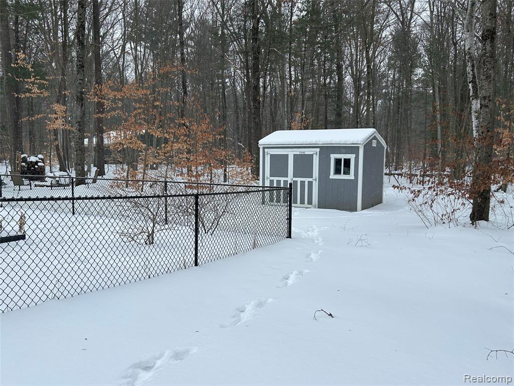 9642 Hummingbird Ct, Howard City, MI 49329 — Photo 29