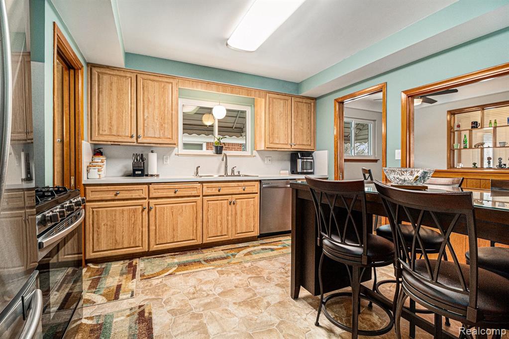 4475 Lincoln Boulevard, Dearborn Heights, MI 48125 — Photo 10