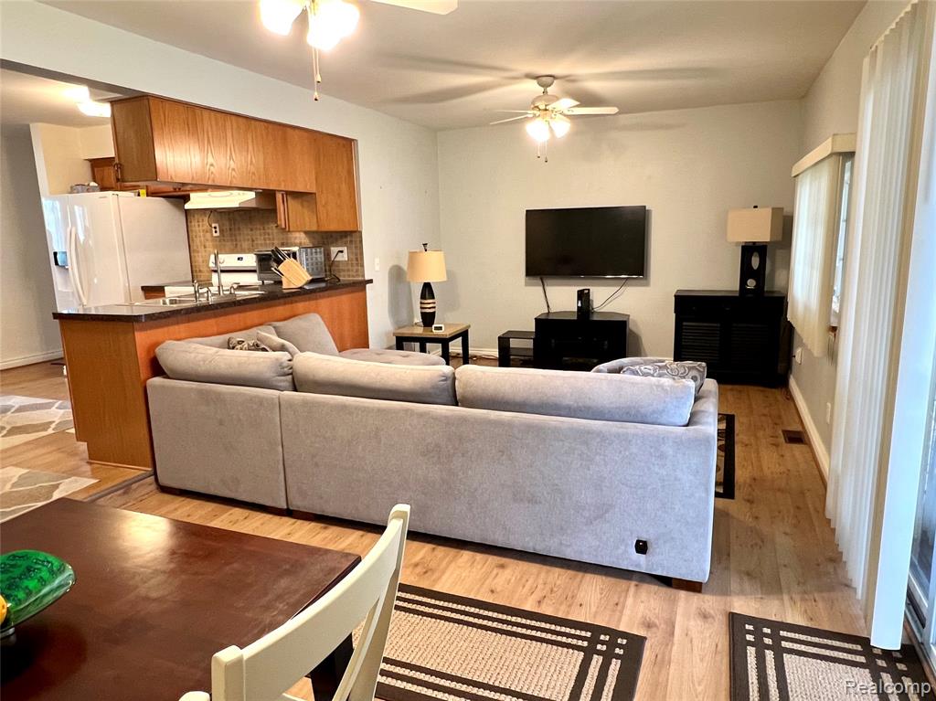 34405 Little Mack Avenue, Clinton Twp, MI 48035 — Photo 11