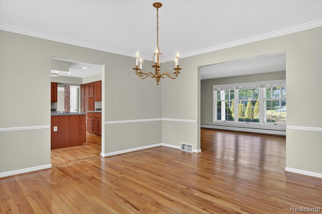 5447 Lahser Road, Bloomfield Hills, MI 48304 — Photo 8