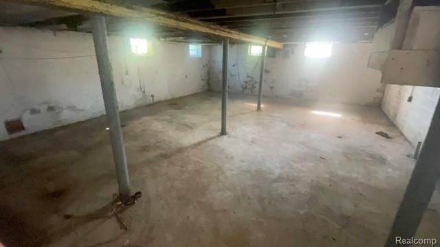 13042 Evanston Street, Detroit, MI, 48213