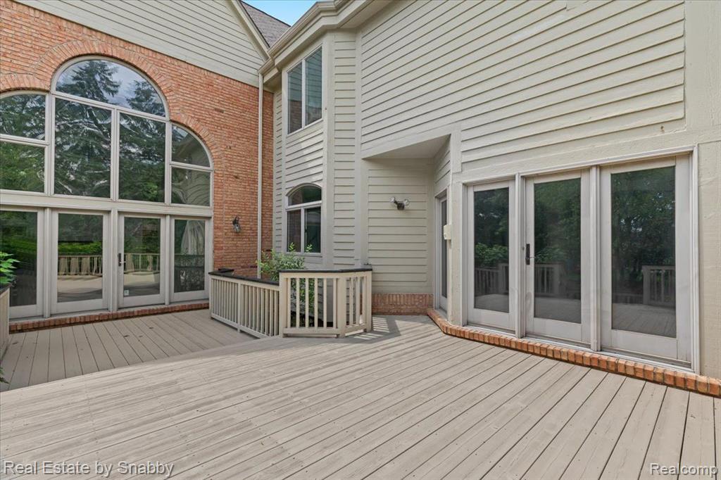 4096 Oak Tree Circle, Rochester, MI 48306 — Photo 12