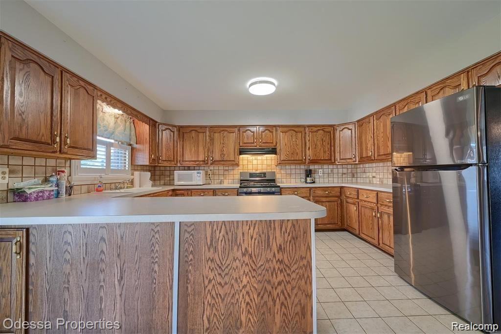 16185 24 MILE Road, Macomb, MI 48042 — Photo 13